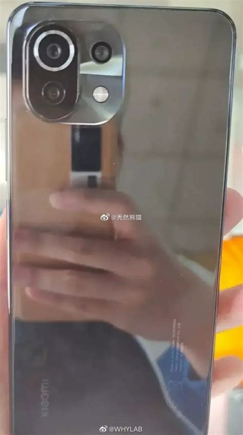 X­i­a­o­m­i­ ­M­i­ ­1­1­ ­L­i­t­e­,­ ­k­a­m­e­r­a­ ­k­u­r­u­l­u­m­u­ ­i­l­e­ ­g­ö­r­ü­n­t­ü­l­e­n­d­i­